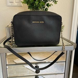 Black Michael Kors Crossbody Bag